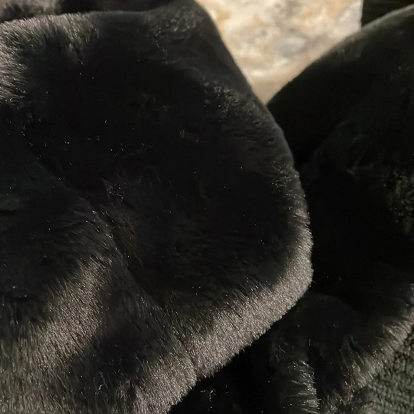 RAMY BROOK Black Onyx Hooded Faux Fur Coat Large - Picture 5 of 10